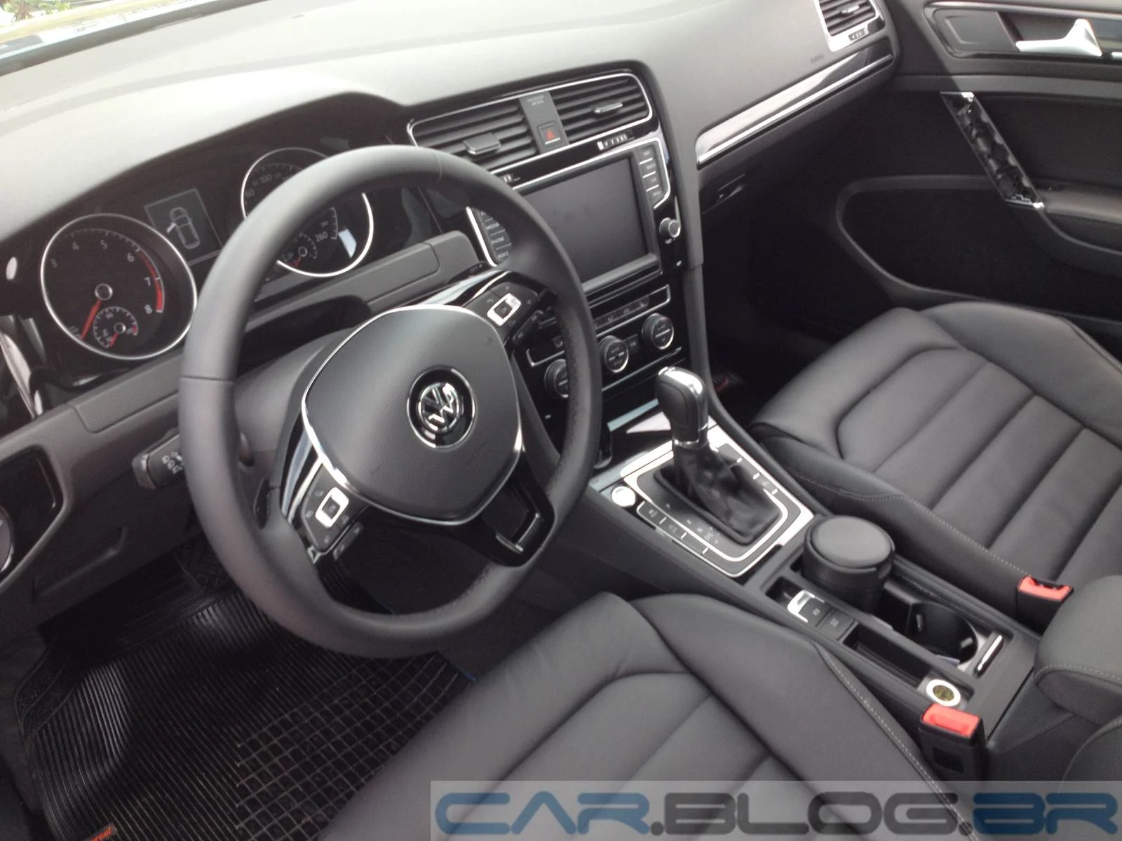 VW Golf TSI longa duração - Quatro Rodas