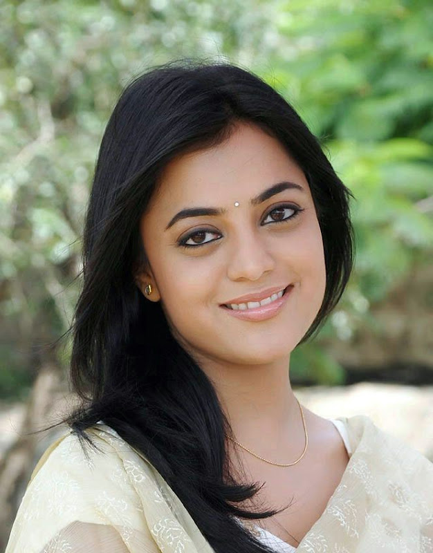 Emaindhe eevela actress Nisha Agrawal Stills gallery pictures