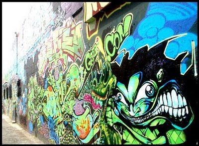 graffiti monster,mural graffiti
