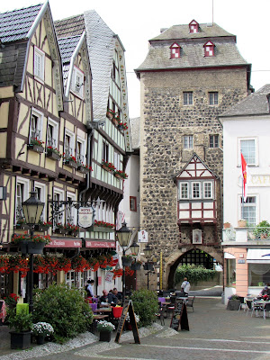 Alemania. Deutschland. Germany. Allemagne. Renania-Palatinado. Rheinland-Pfalz. Linz am Rhein. Rheintor. Burgplatz. Rhin. Rin. Rhein. Rhine