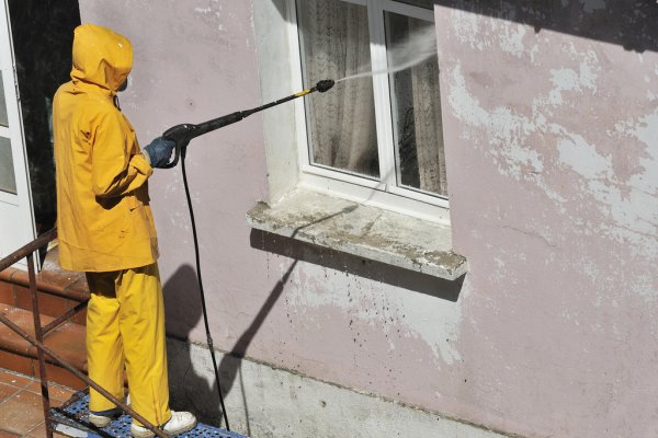 Residential window cleaning services