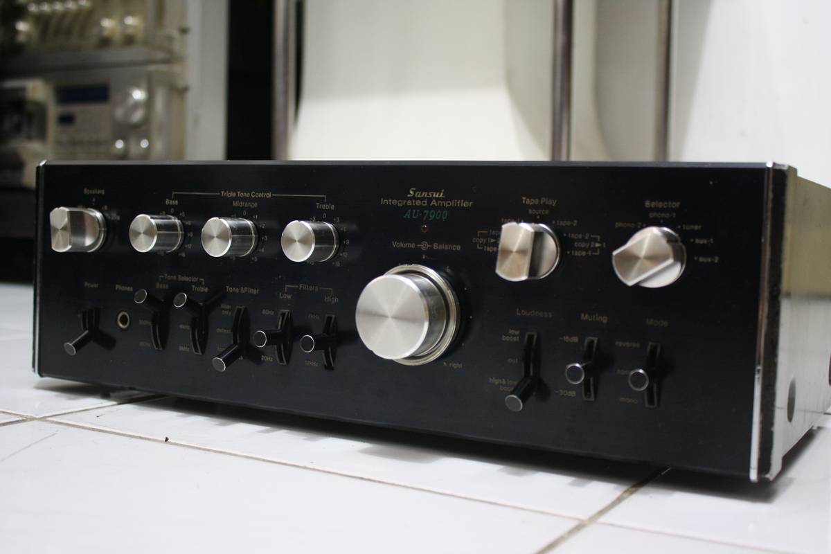 Audio2nd: SANSUI AU-7900 ( SOLD)