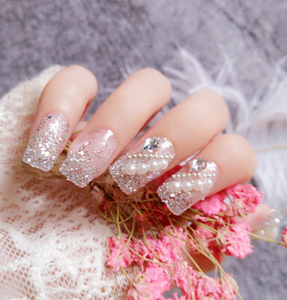 wedding nails with glitter