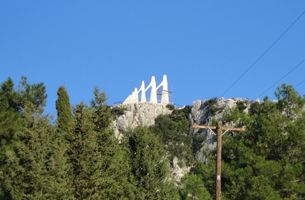 zalongo-monument-2 zalongo-monument-2