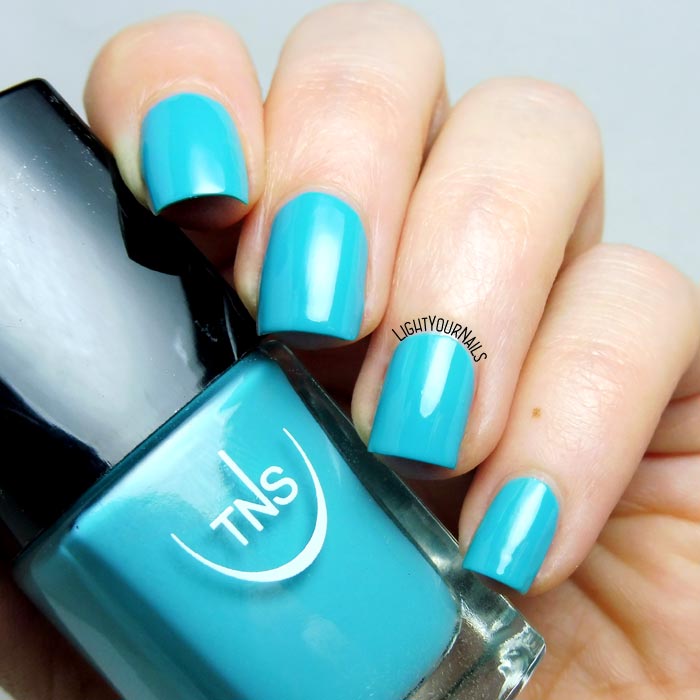 Smalto azzurro turchese TNS Cosmetics Firenze Altrove 564 La Quiete turquoise nail polish #unghie #nails #tns #tnsaltrove #tnscosmetics #tnsfirenze #lightyournails