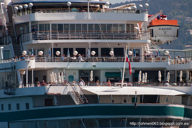 albatros, passengers ship, puerto de Vigo