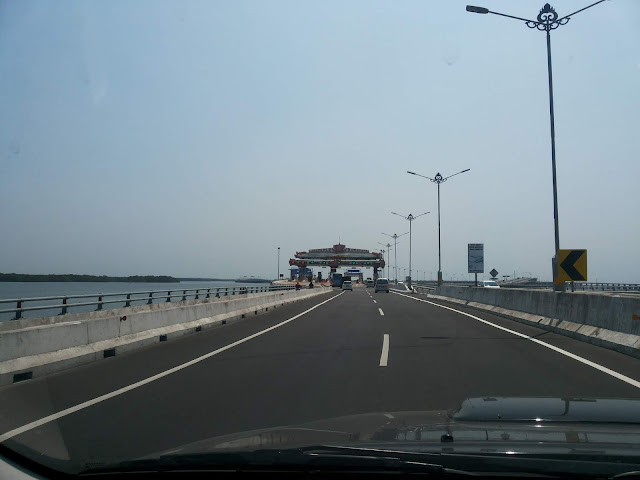 Tol Laut di Bali