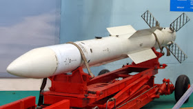 Sukhoi TNI AU dan Absolute Killer K-77M Missile