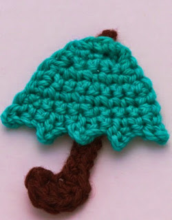 http://www.mycrochetprojects.com/en/crochet/gehaekelte-regenschirm-applikation.html