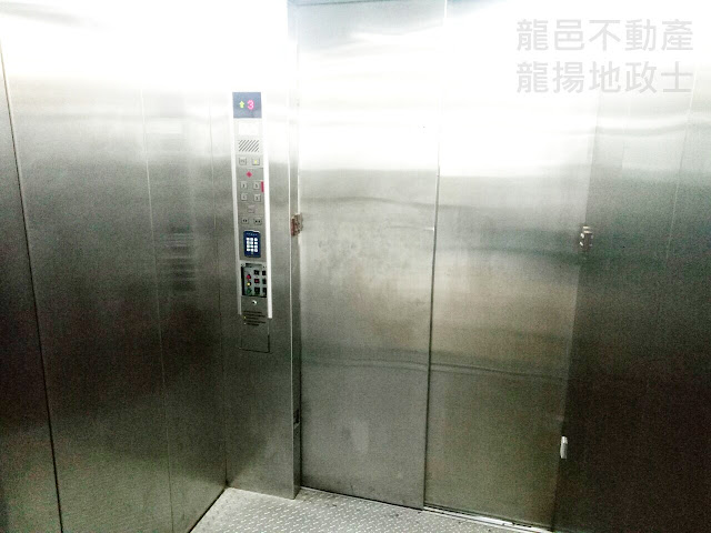 租- GK5145翠華橋旁電梯廠辦               特色說明1. 方正格局，近北市 2. 巷寬，靜巷工業區  3. 適網拍行業、輕加工 4. 交通動線佳，有電梯