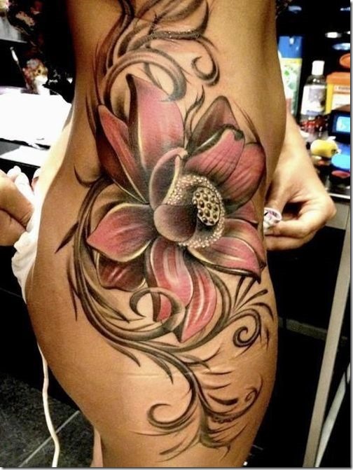 grande_fleur_de_lotus_tatouage_pour_les_filles