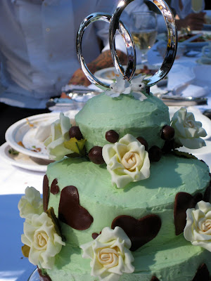 alice in wonderland wedding cake