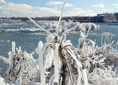 niagra falls winter