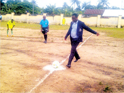 Ekpeneyi Stars win Usoro Akpanusoh victory cup *as AKHA member, wife bag awards