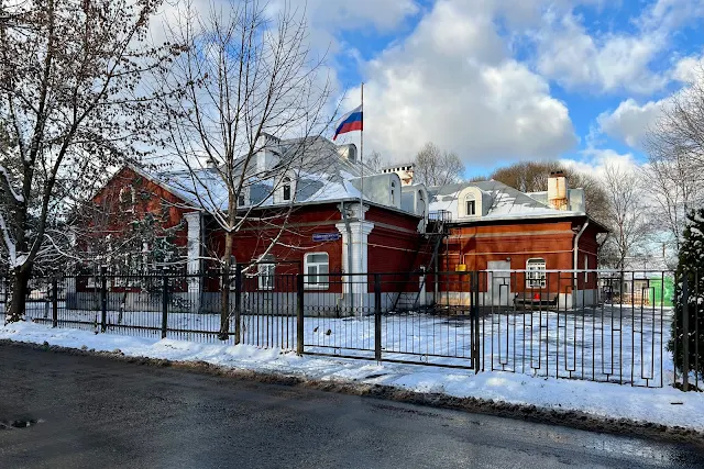 Оранжерейная улица, Косинская церковно-приходская школа