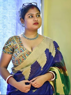 Tamil Aunty hot saree pic