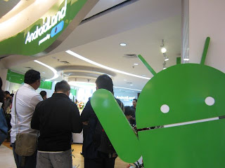 Menyajikan user experience berbeda, Global Teleshop meluncurkan AndroidLand. Berlokasi di Summarecon Mall Serpong, AndroidLand menempati area seluas 100 m2.