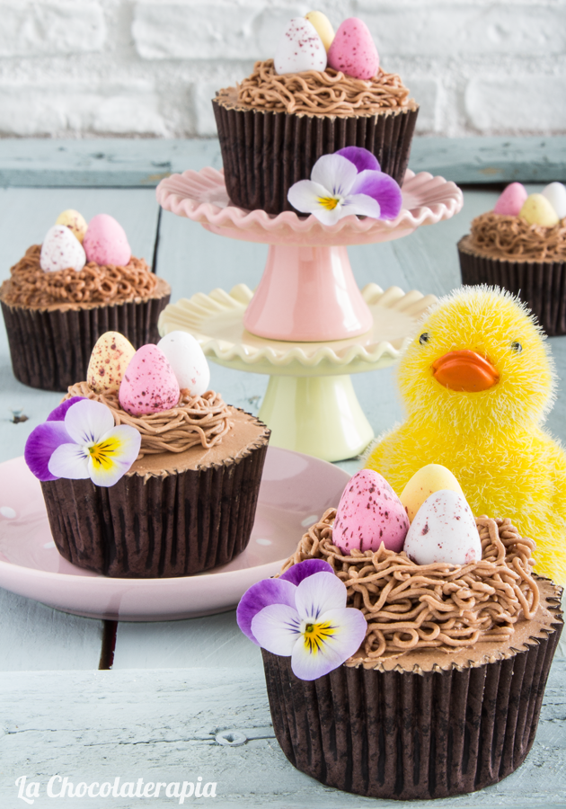 https://lachocolaterapia.blogspot.com.es/2018/03/cupcakes-zanahoria-chocolate-nido-huevos-pascua.html