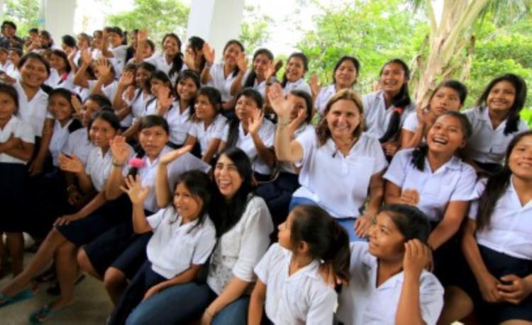 Ministra de Justicia y Derechos Humanos participó en clausura del año escolar en poblado de Chiriaco, Amazonas