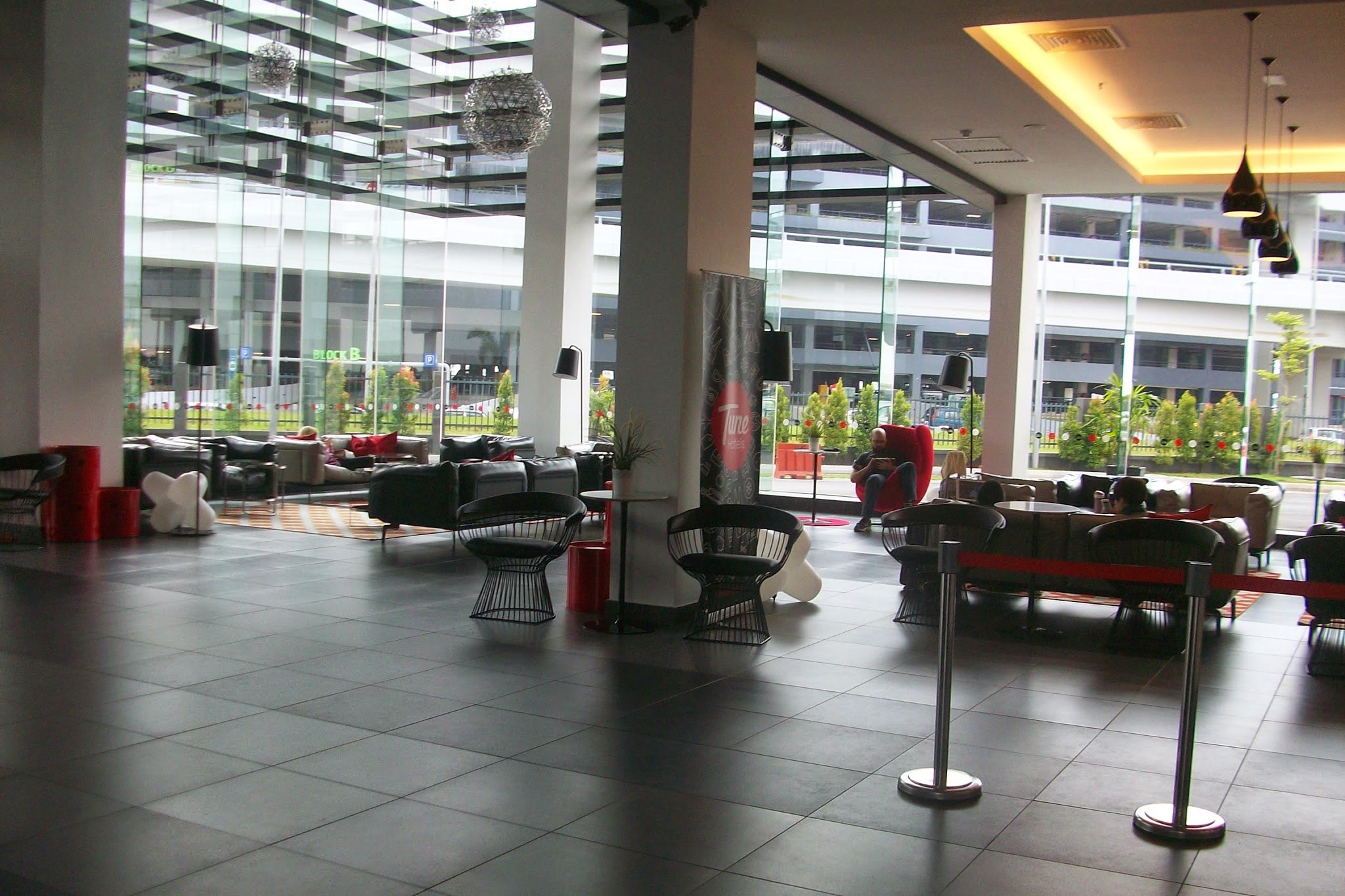 lobby tune hotel klia2