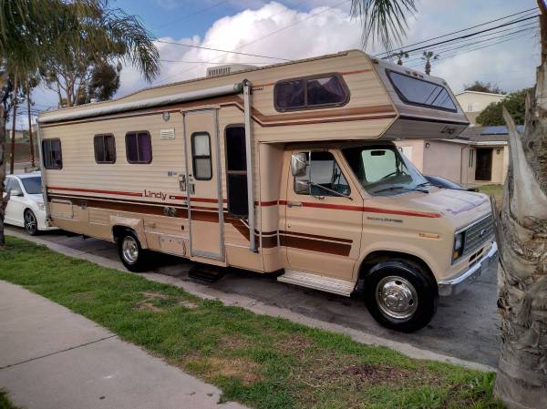 1985 Ford Lindy by Skyline 26 FT RV