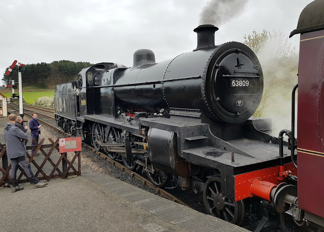 Stanier 7F Locomotive at Weybourne