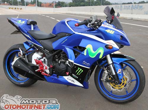 Foto Modifikasi Yamaha YZF R25 2014 Bergaya MotoGP