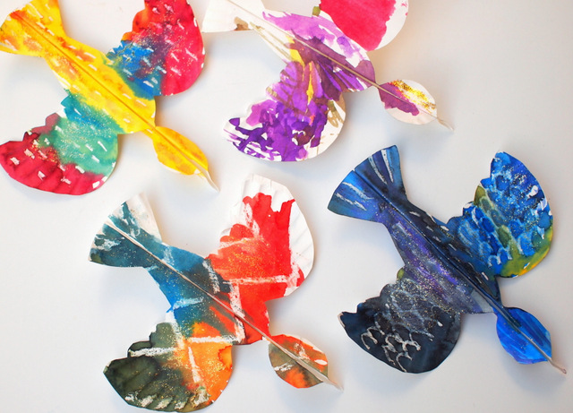 Colorful Paper Plate Birds- Beautiful art and craft project for kids of all ages!