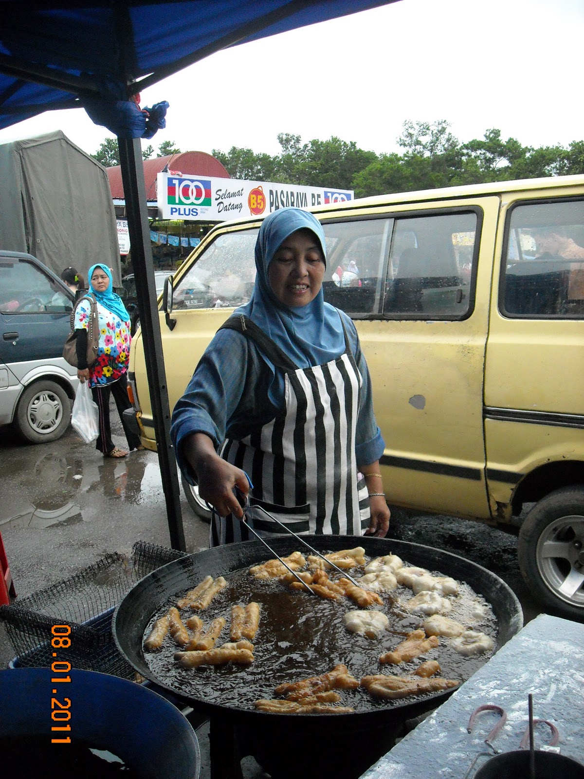 Sis Jumir: Cakoi, Pau Kacang Kat Pasar Malam Jengka Pusat 