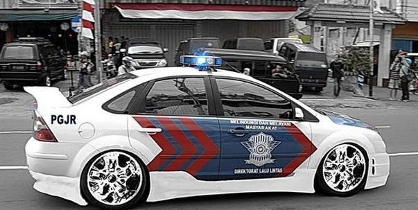 Monster Bego Kontes Mobil  Polisi Modifikasi  Indonesia 