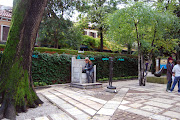 Il giardino della Collezione Guggenheim si trova a Venezia nel sestiere di .