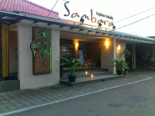 Tempat Wisata Kuliner yang Terkenal di Bandung  TRANS BANDUNG  SEWA 