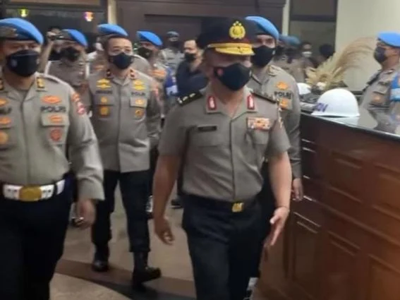 Ferdy Sambo Disebut Bisa Dapat Uang Pensiun Jika Kapolri Terima Pengunduran Dirinya