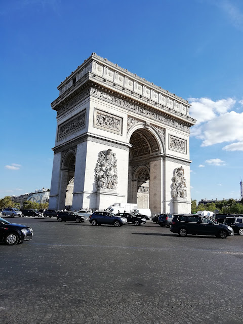 Arco de triunfo. Paris.