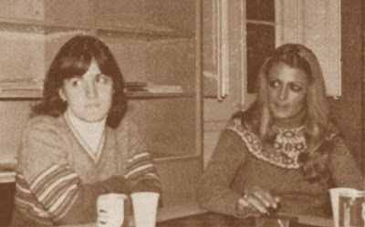 Las ajedrecistas Conxita Canela y Carme Palomo en 1980