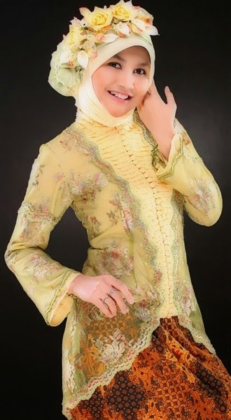 Trend Model Baju Kebaya Wisuda hijab Modis dan Elegan Terbaru 2015