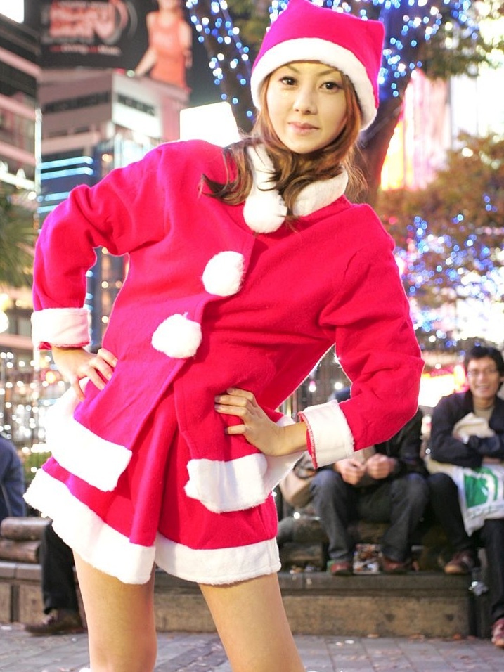 Japan Santa Cosplay Girl