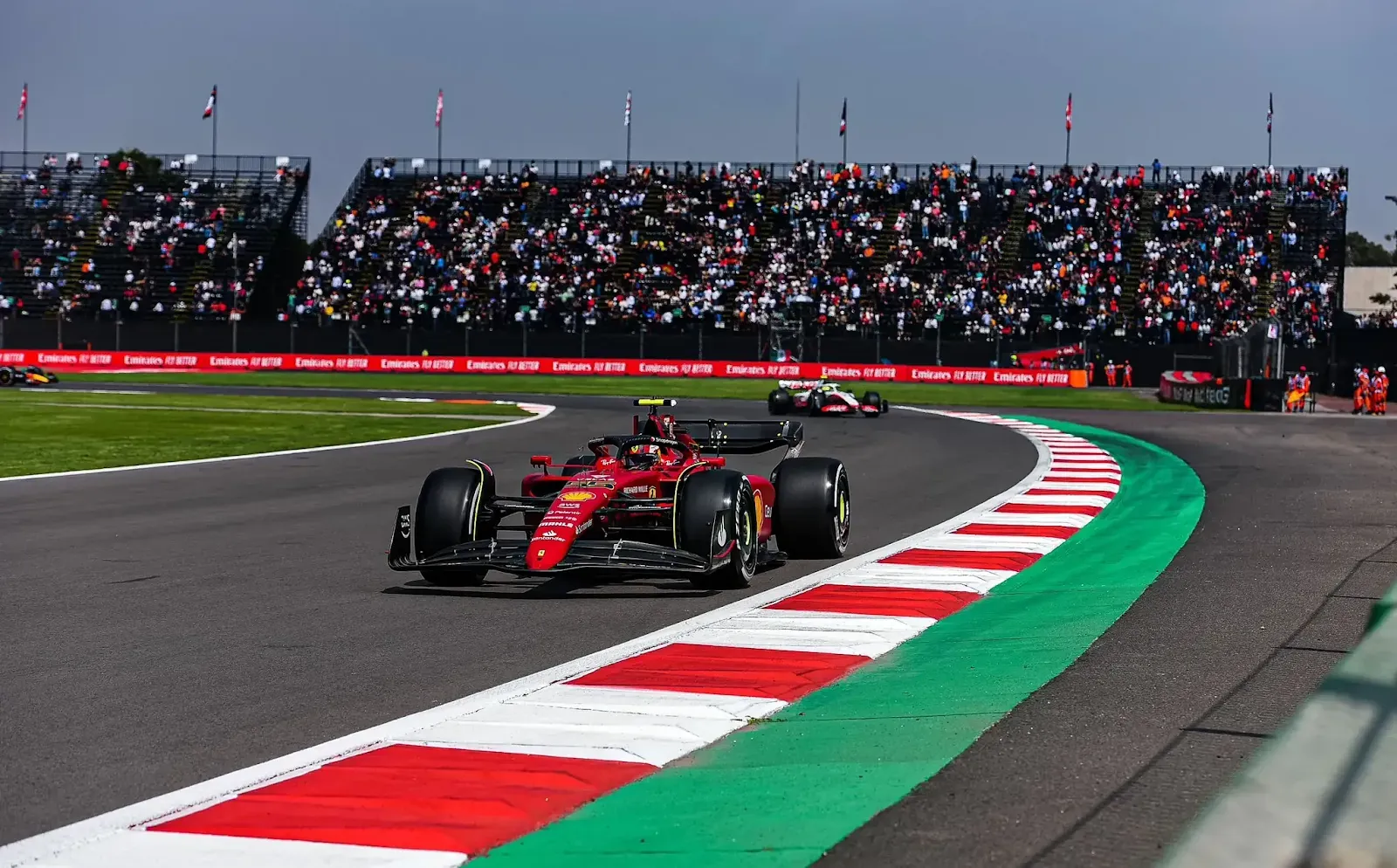 Carlos Sainz nelle prove libere del gran premio del Messico 2022