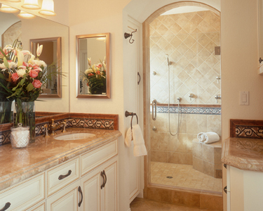 Bathroom Remodeling on San Diego Design   Remodeling Contractors  Small Bathroom Remodeling