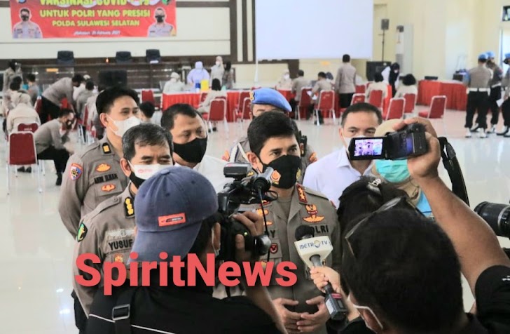 Kapolda Sulsel Pantau Vaksinasi COVID 19 Anggota, ASN Satker Polda Sulsel Bersama Wartawan