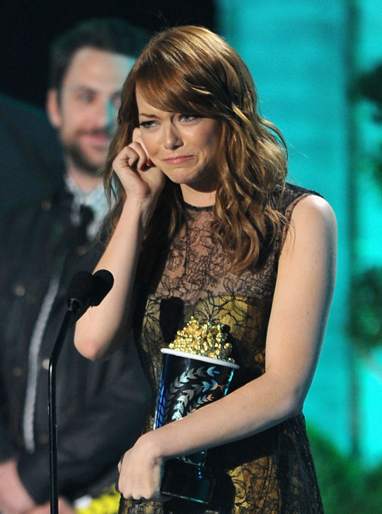 award winner emma stone crying