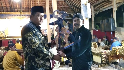 Pertunjukan Wayang Kulit di Desa Tamansari Purworejo