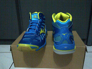 Mizuno Wave Lightning RX 2 Mid 