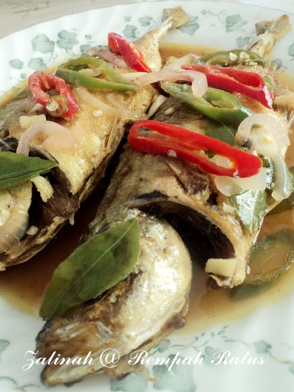 Rempah Ratus: Ikan Asam Daun Kari