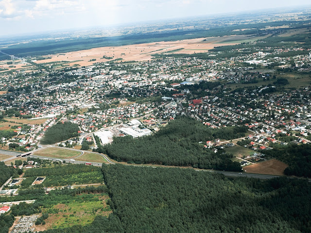 Szukasz pomysłu na prezent dla bliskiej osoby? Marzysz o locie widokowym awionetką? Przeczytaj moją relację i skuś się na lot z Prezentem Marzeń.