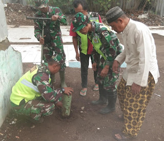 Satgas Citarum Sektor 4 di Sub 1 Gencarkan Pemasangan Lubang Biopori