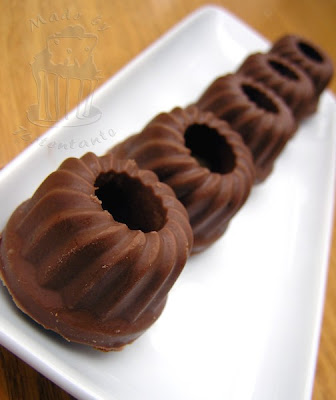 Mini Kokos Gugl mit Schokolade