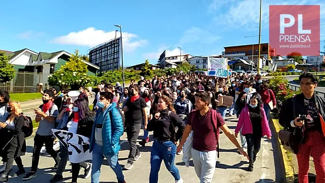 Estudiantes de Puerto Montt llaman a nuevas movilizaciones
