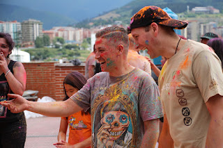 Fiestas hindú de colores en el Día de Rontegi