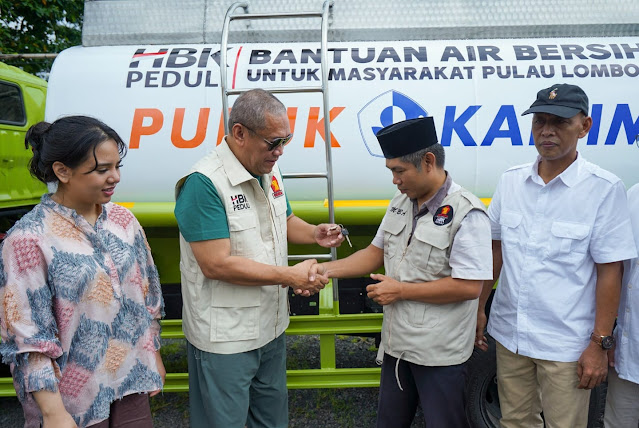 HBK serah terima armada tangki air bersih baru di Lotim dan Loteng